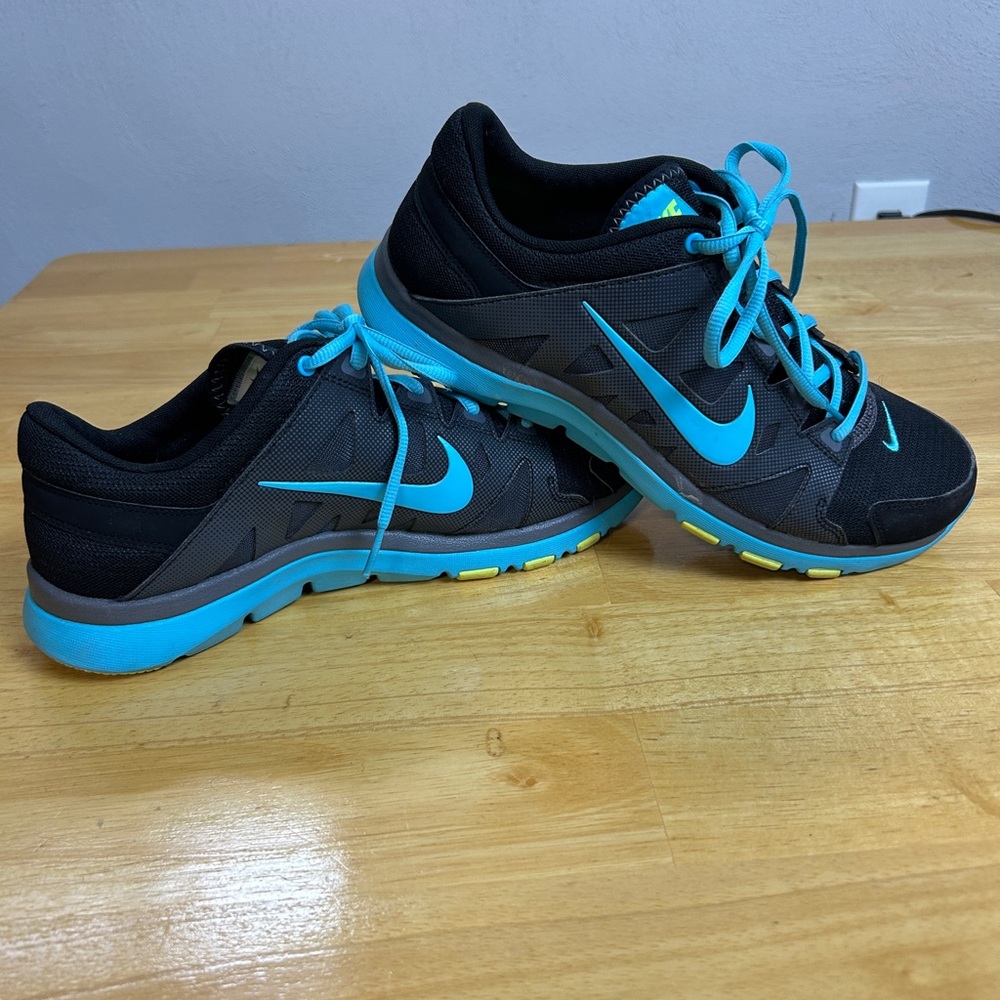 Nike Black and Blue Athletic Training Shoes